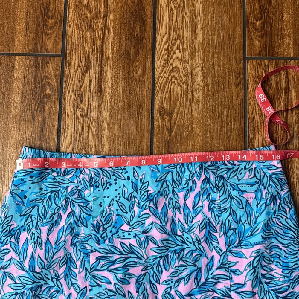 Lilly Pulitzer Pink and Blue Leaf Print Skort - Picture 5 of 6